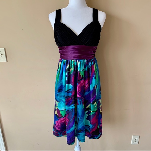 Intrigue Dresses & Skirts - NWT New Intrigue size 6 Black Purple Dress
